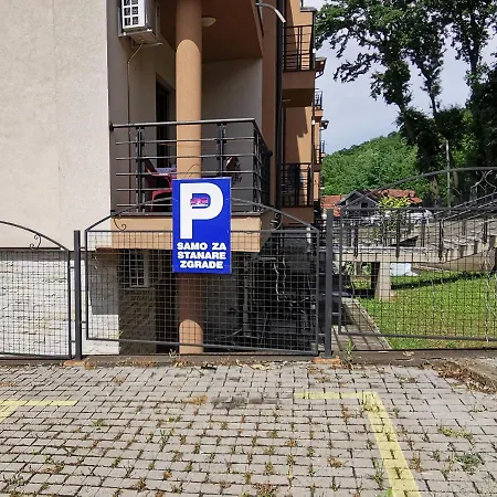 Apartment Nada *